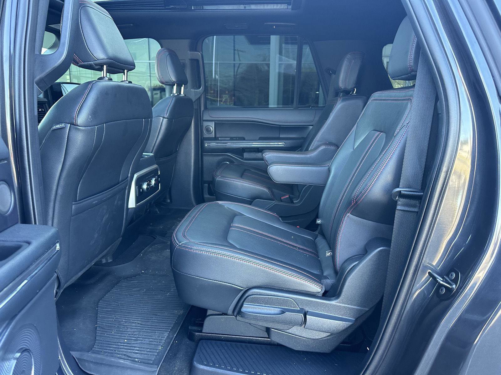 Used 2024 Ford Expedition Max Limited image 22
