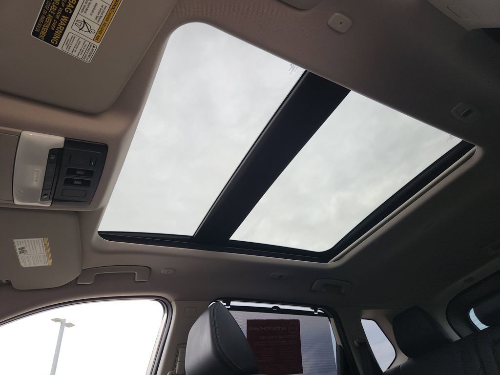 Certified 2023 Nissan Rogue Platinum w/ Platinum Premium Package image 16