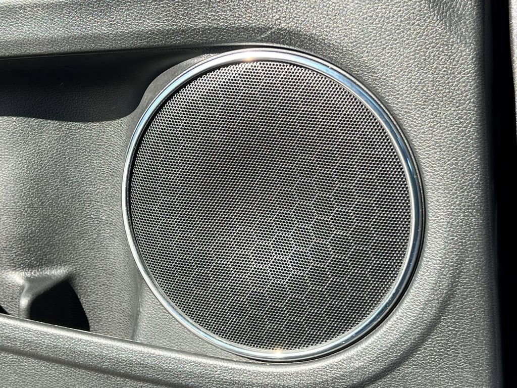 Used 2017 Honda HR-V EX image 29