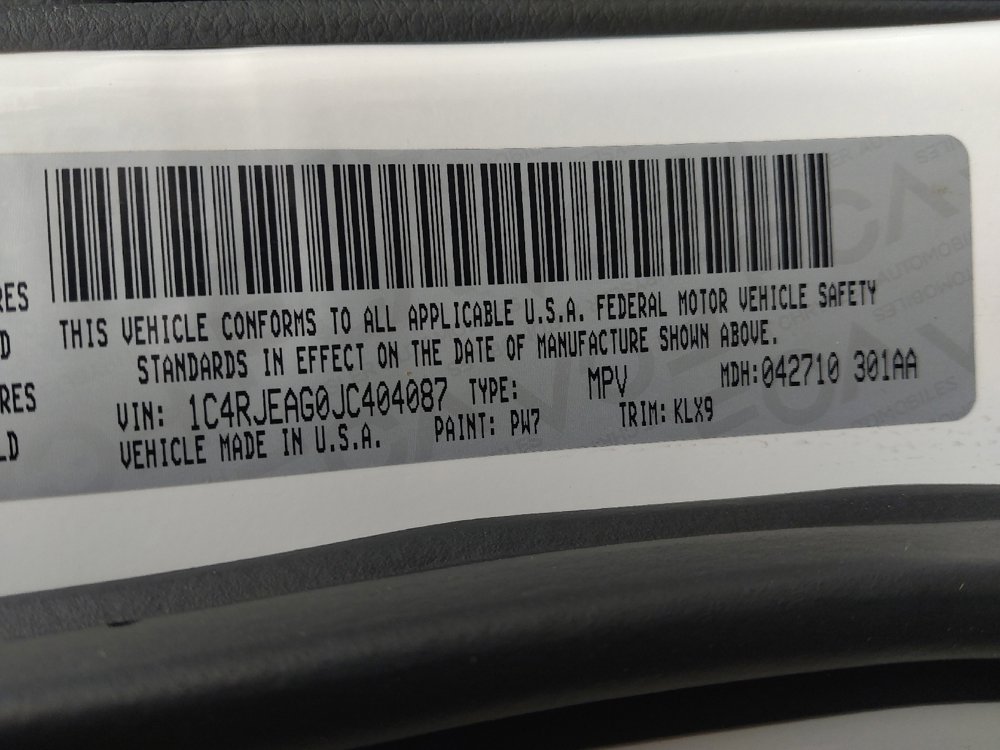Used 2018 Jeep Grand Cherokee Altitude RWD image 33