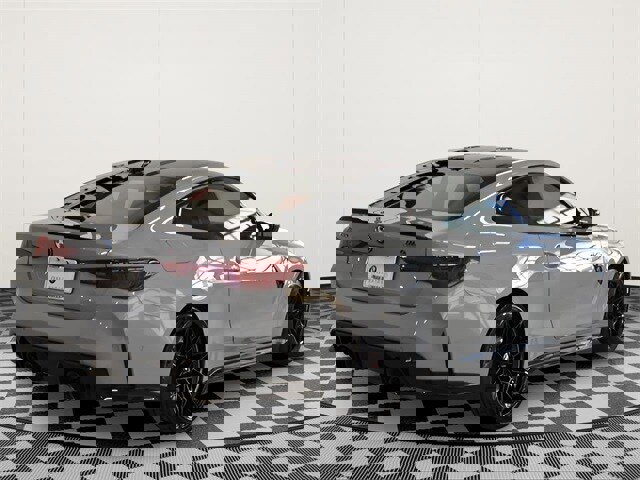 Used 2025 BMW M4 xDrive Competition image 4