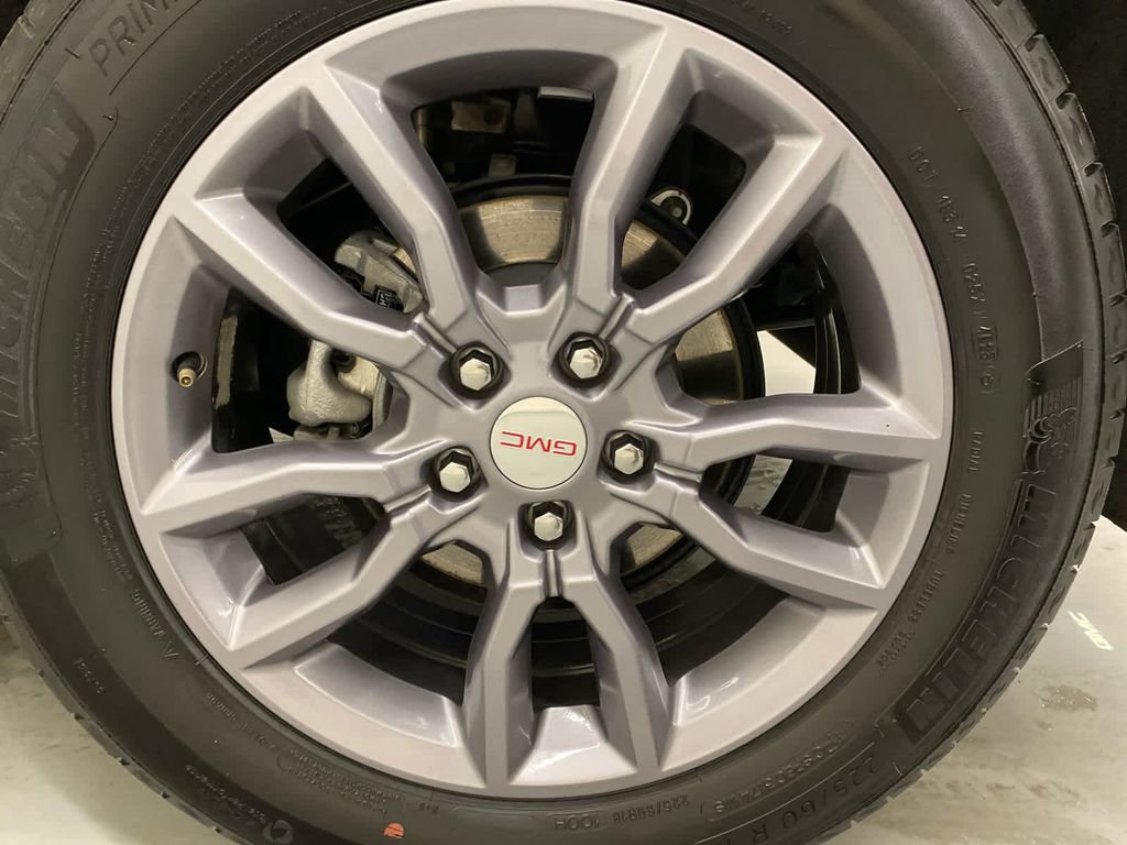 Used 2024 GMC Terrain SLT image 27