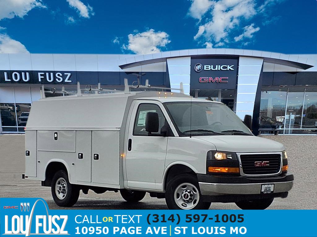 New 2025 GMC Savana 3500 w/ Power Convenience Package RWD video 1
