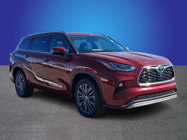 Used 2021 Toyota Highlander Platinum image 3