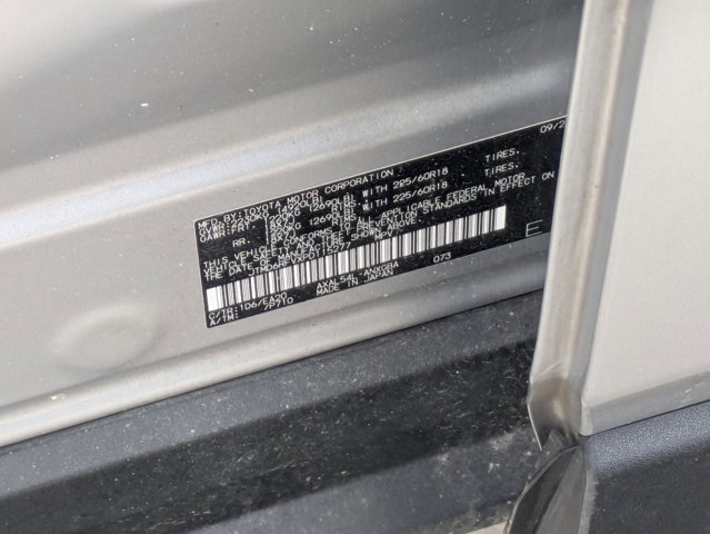 Used 2023 Toyota RAV4 Limited image 16