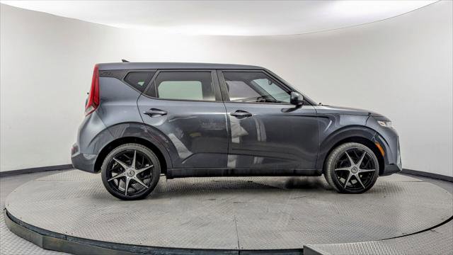 Used 2020 Kia Soul LX image 9