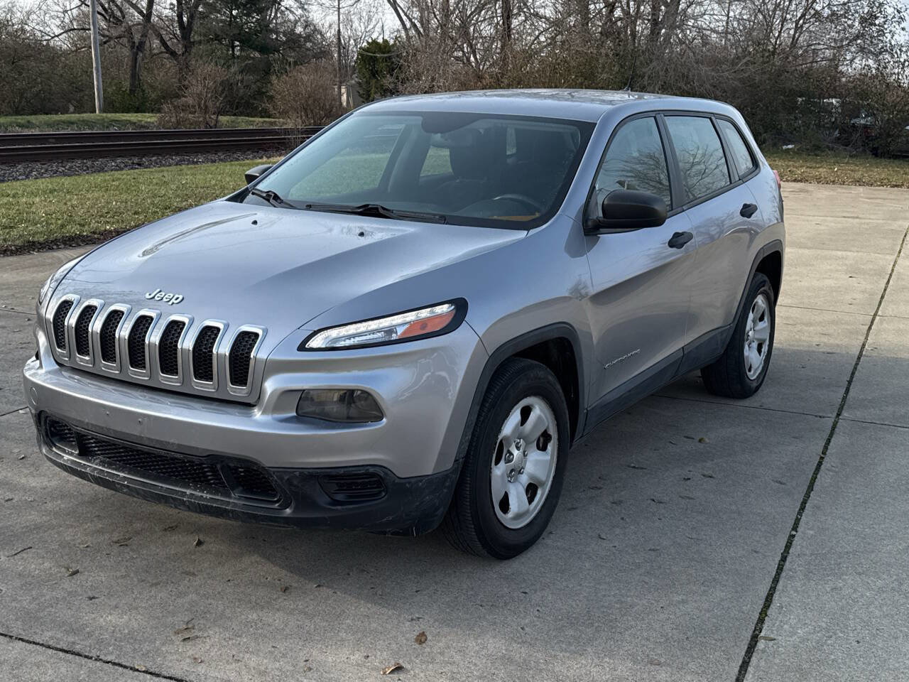 Used 2014 Jeep Cherokee Sport w/ Cold Weather Group
