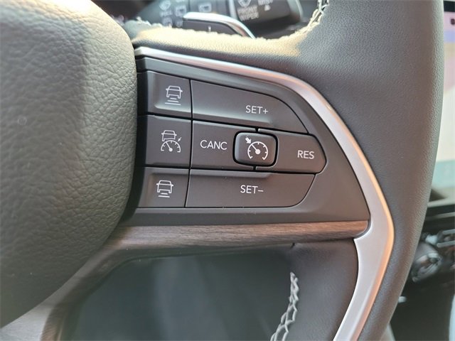 New 2025 Jeep Grand Cherokee L Limited w/ Black Appearance Package image 23