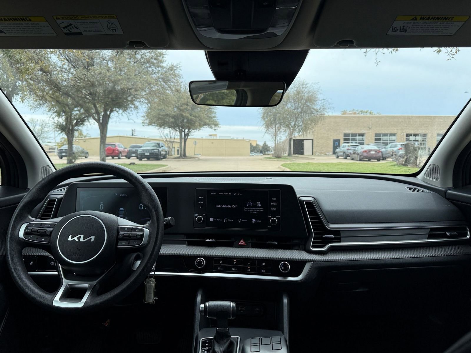 Used 2025 Kia Sportage LX image 33