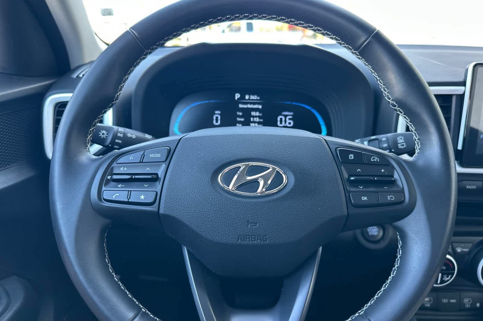 Used 2026 Hyundai Venue SEL FWD image 24