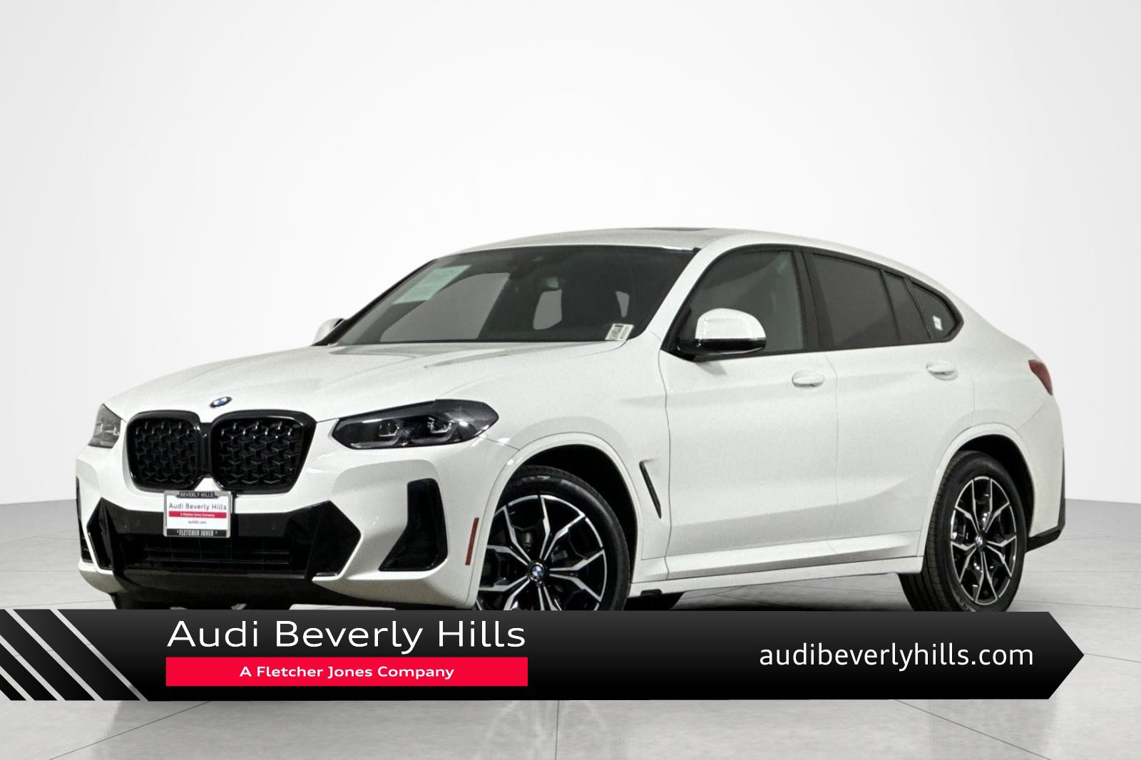 Used 2023 BMW X4 xDrive30i w/ M Sport Package AWD/4WD image 1