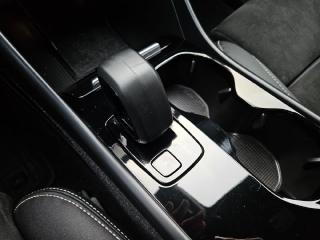 Used 2023 Volvo C40 P8 Recharge Ultimate w/ Protection Package Premier AWD/4WD image 28