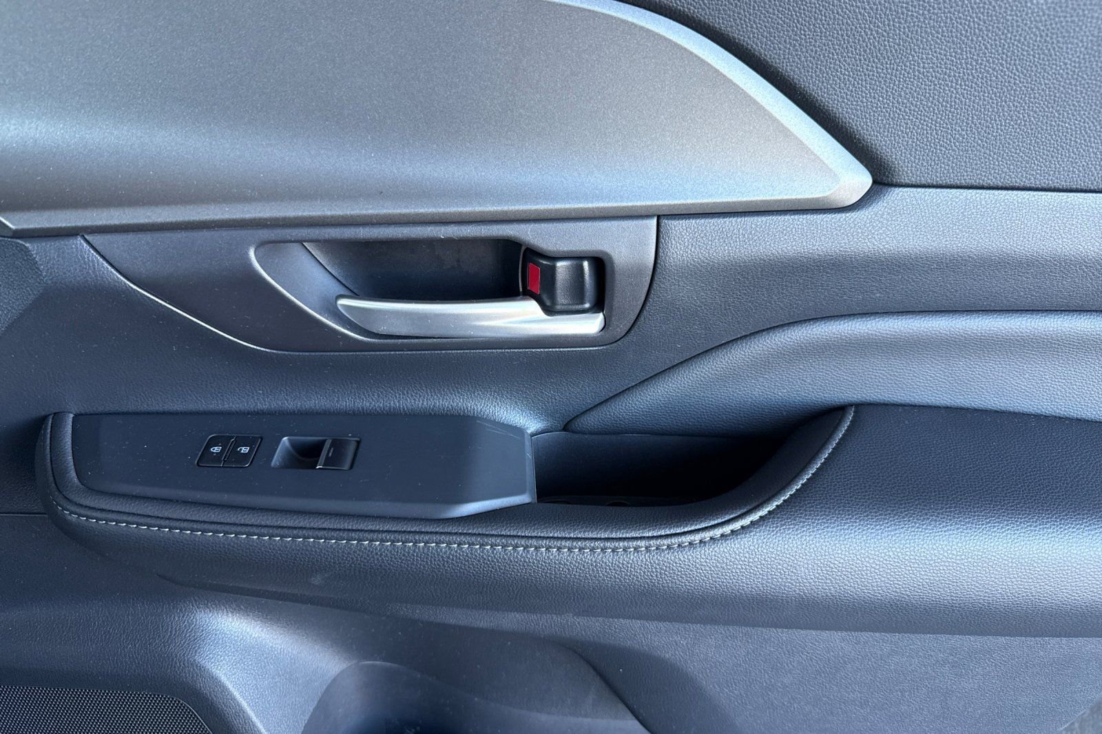 Certified 2025 Toyota Grand Highlander AWD image 21