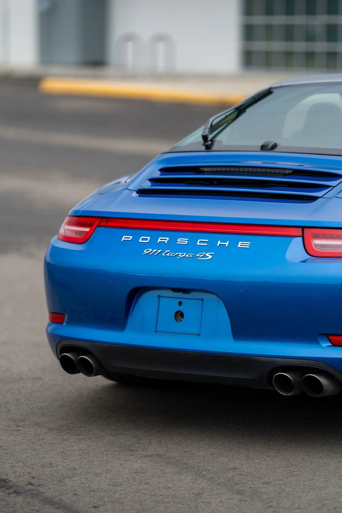 Used 2015 Porsche 911 Targa 4S image 14