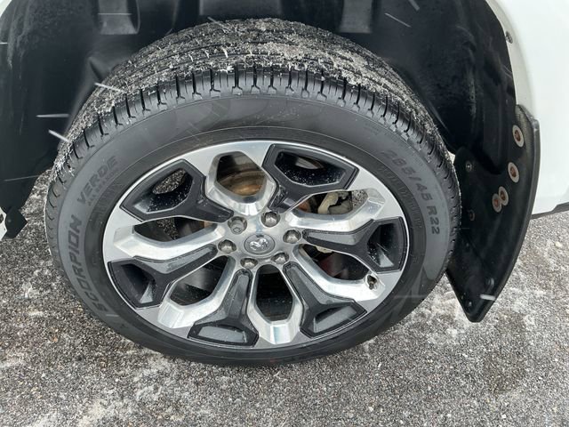 Used 2022 RAM 1500 Limited w/ Body-Colour Bumper Group image 16