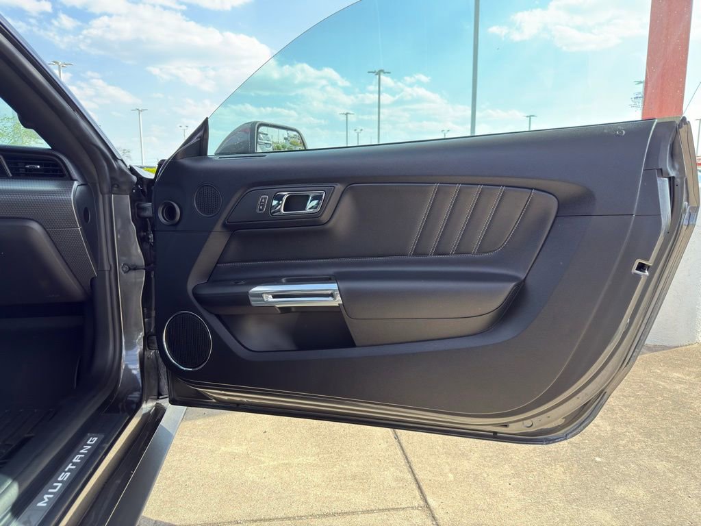 Used 2016 Ford Mustang GT Premium w/ GT Performance Package RWD image 32