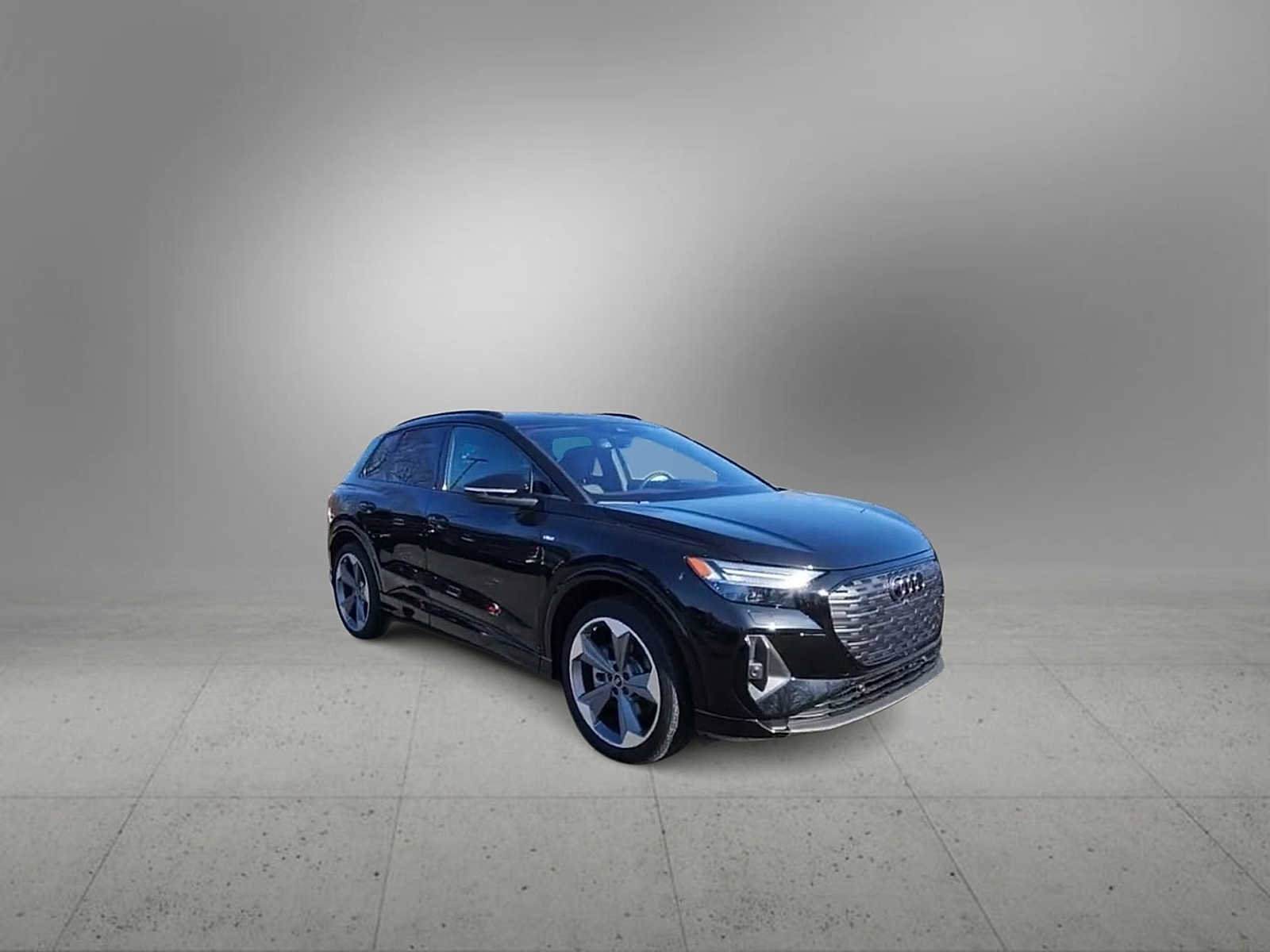 New 2025 Audi Q4 e-tron Prestige image 2