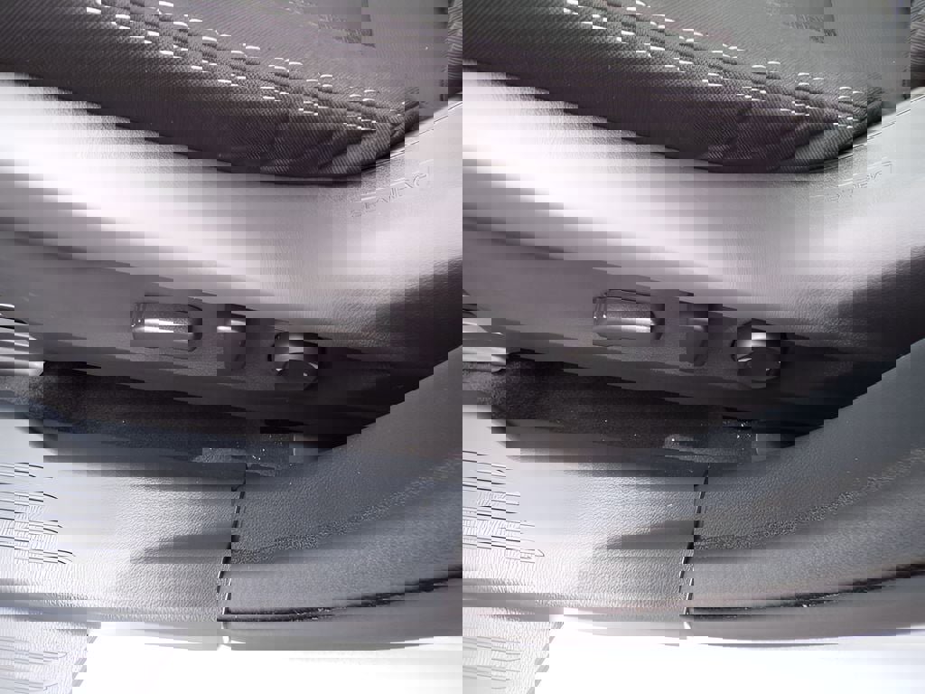 Used 2023 Subaru Outback Premium image 21