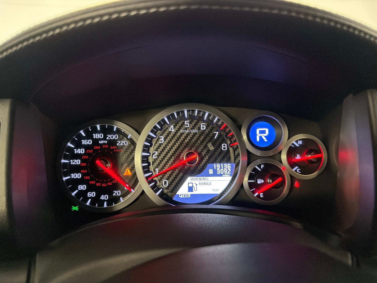 Used 2016 Nissan GT-R Premium AWD/4WD image 36
