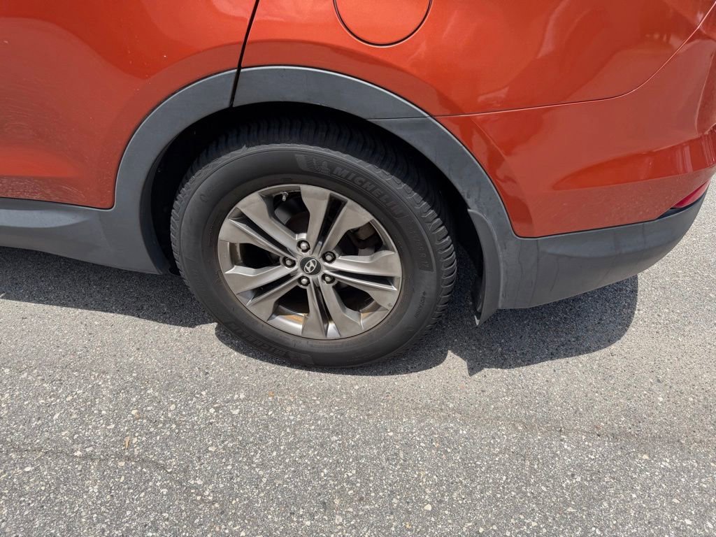 Used 2013 Hyundai Santa Fe Sport FWD image 9