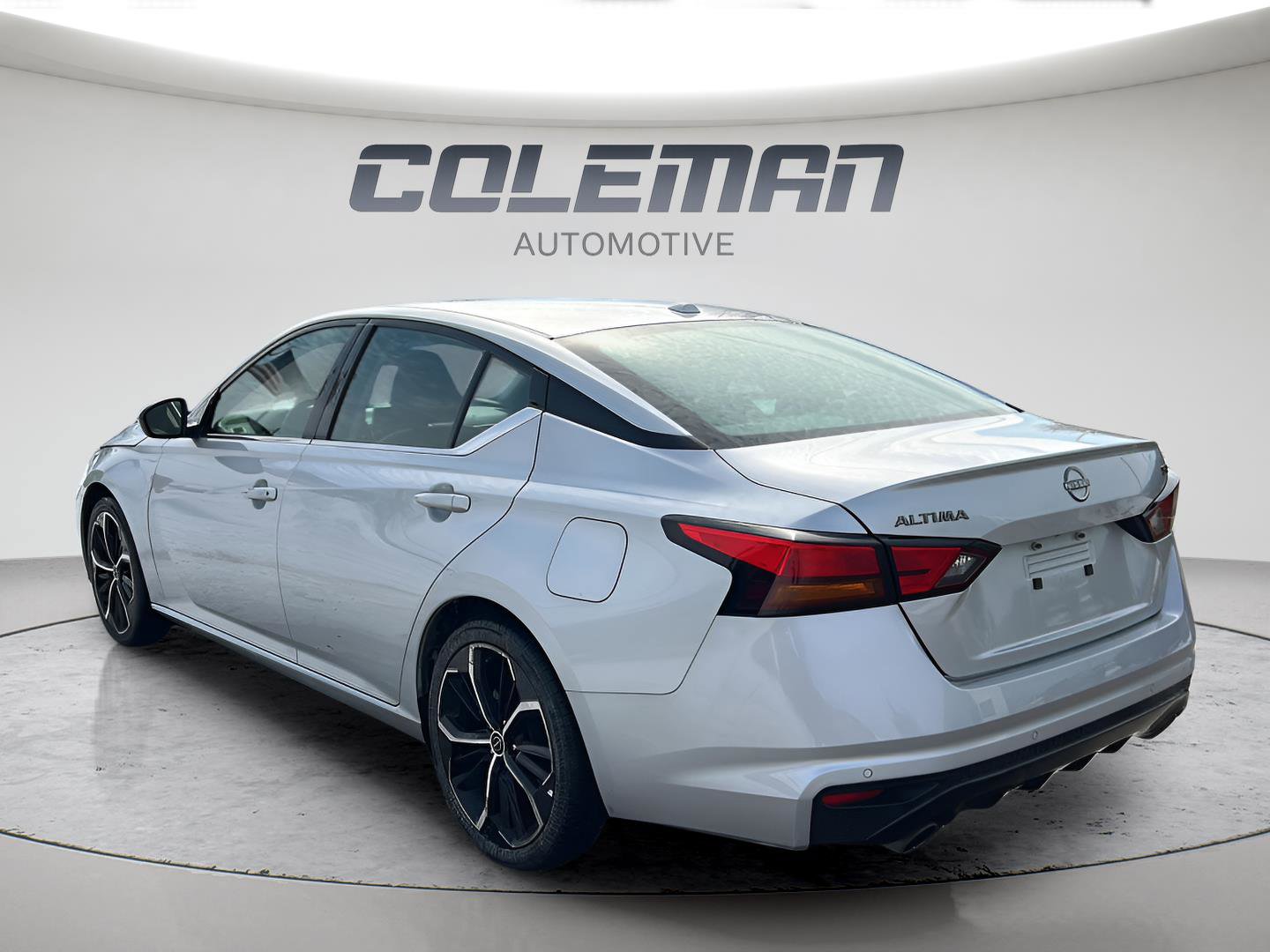 Used 2024 Nissan Altima 2.5 SR image 7