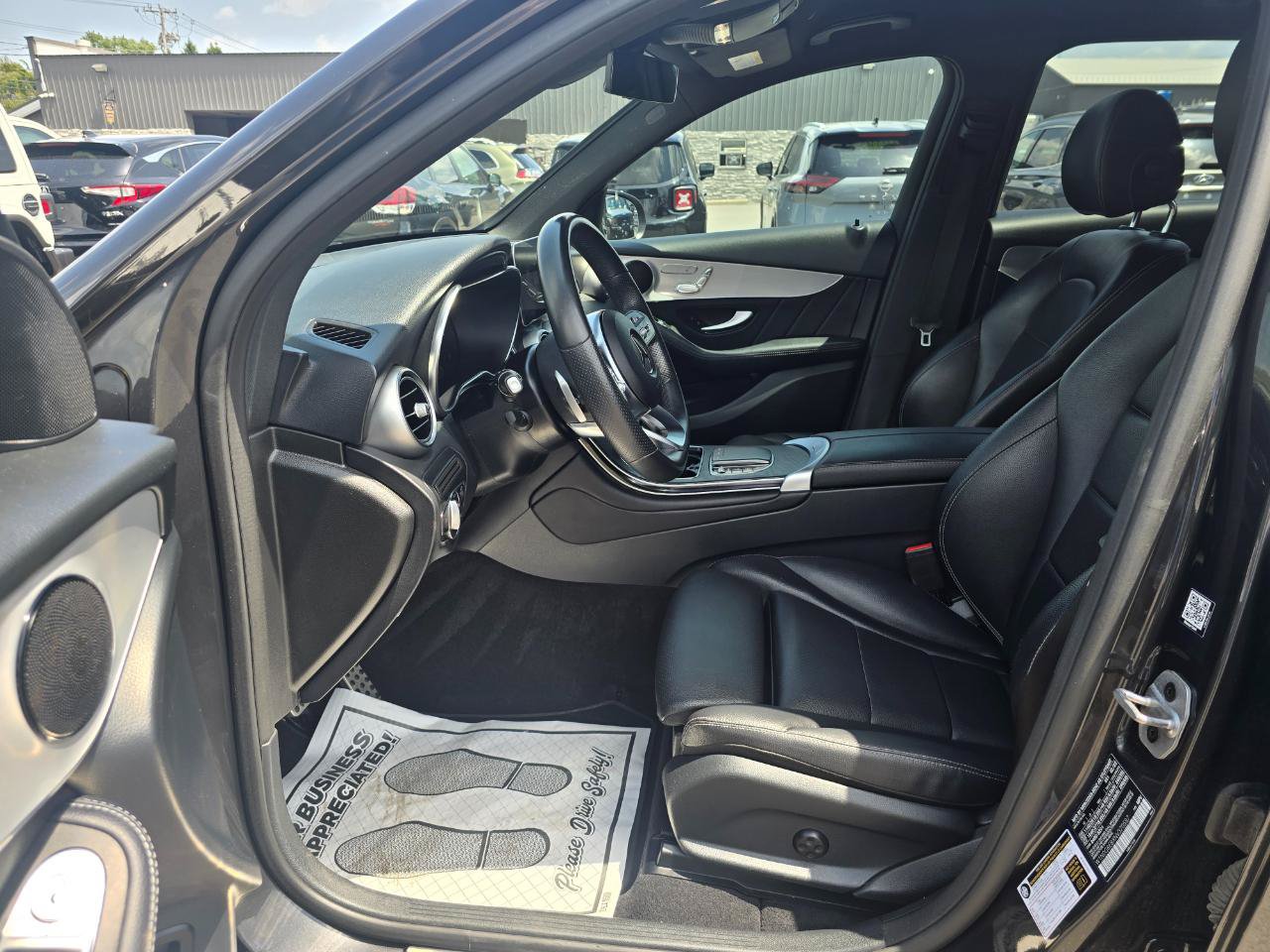 Used 2022 Mercedes-Benz GLC 300 4MATIC image 12