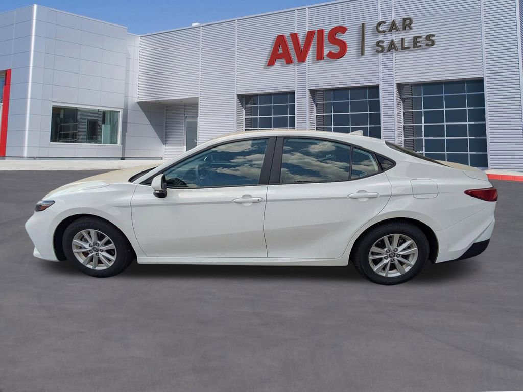 Used 2025 Toyota Camry LE FWD image 10