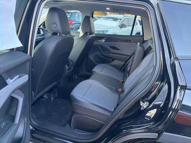 New 2026 Volkswagen Tiguan SE image 18