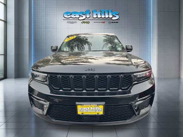 Certified 2023 Jeep Grand Cherokee Limited w/ Black Appearance Package image 2