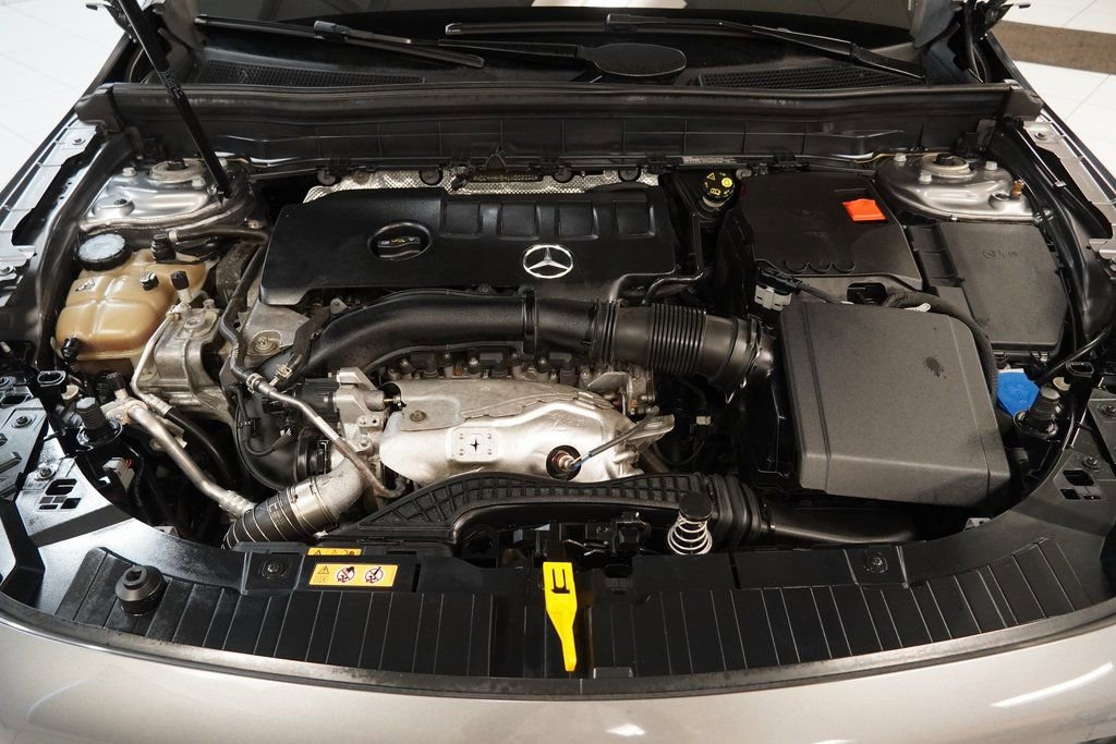Used 2020 Mercedes-Benz GLB 250 4MATIC image 39