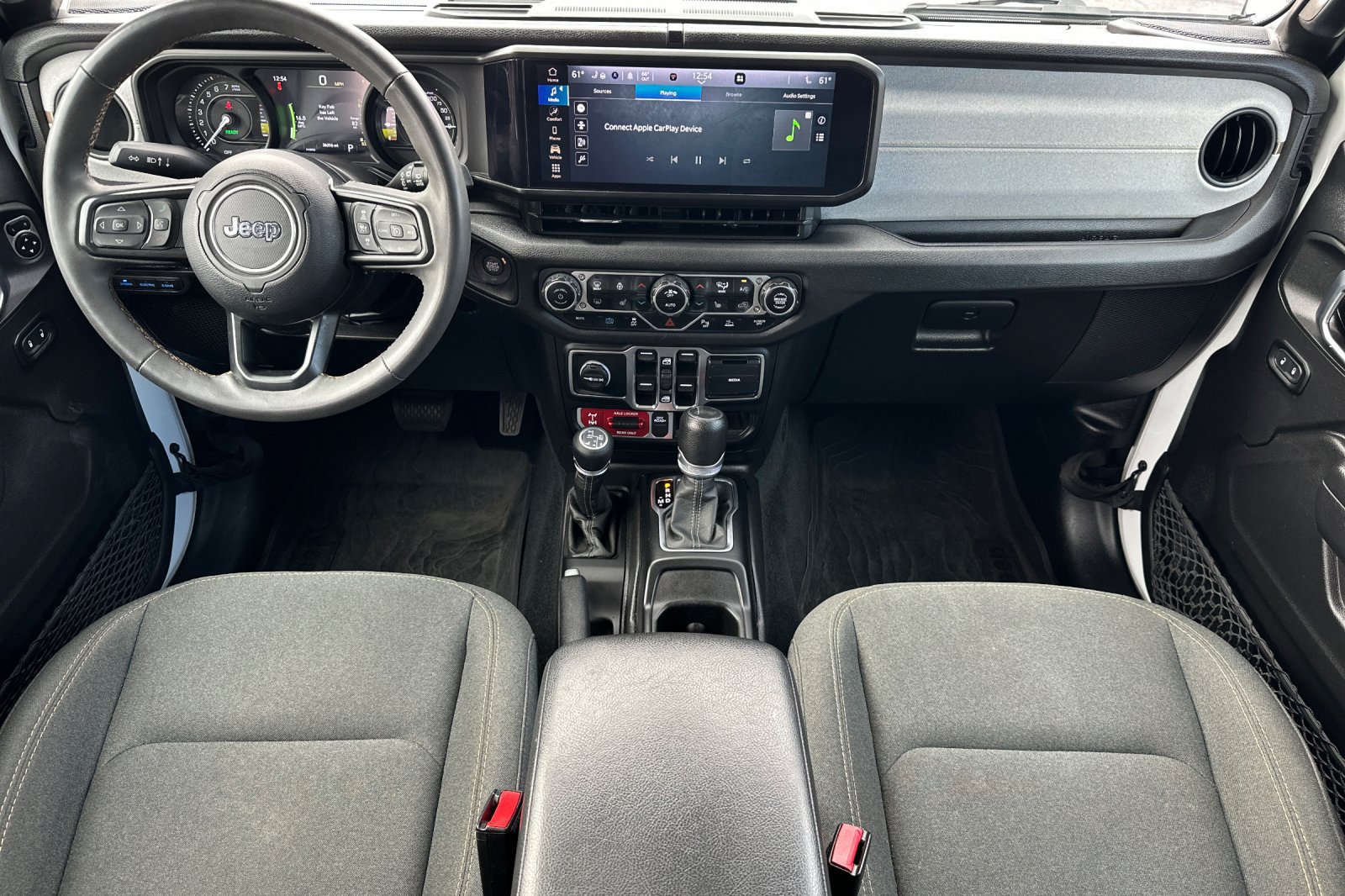 Used 2024 Jeep Wrangler Unlimited AWD/4WD image 18