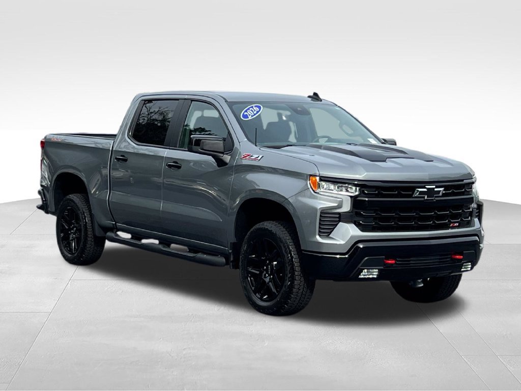 Used 2026 Chevrolet Silverado 1500 LT Trail Boss w/ Convenience Package II AWD/4WD image 3