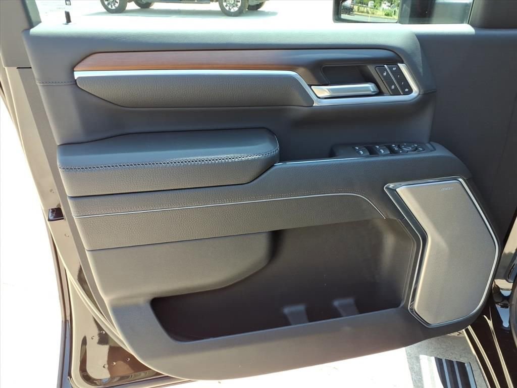 New 2026 GMC Sierra 2500 Denali w/ Denali Reserve Package image 16