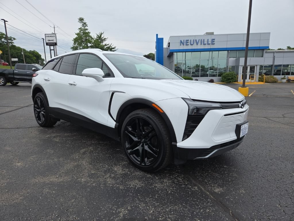 Certified 2025 Chevrolet Blazer EV LT AWD/4WD image 2