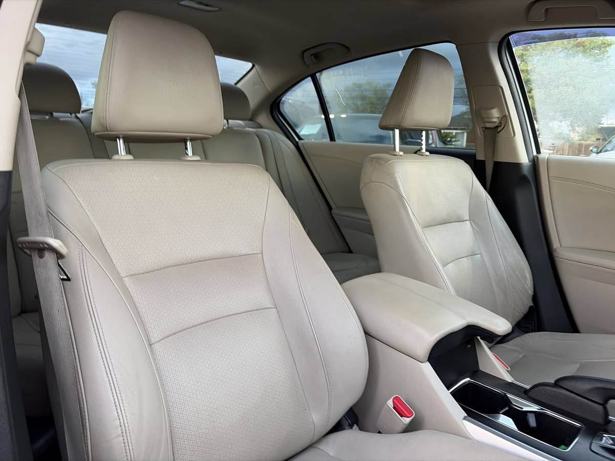 Used 2013 Honda Accord EX-L image 26