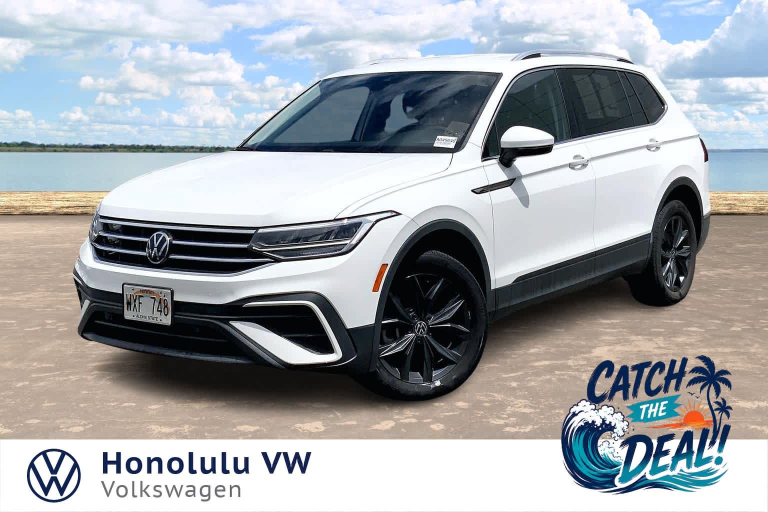 Used 2024 Volkswagen Tiguan SE FWD image 1