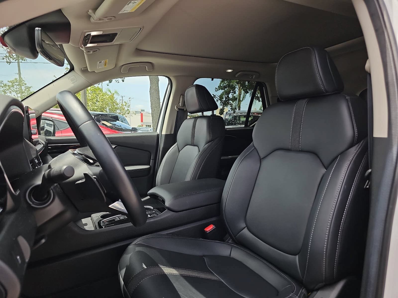 Used 2025 Honda Pilot Touring image 12