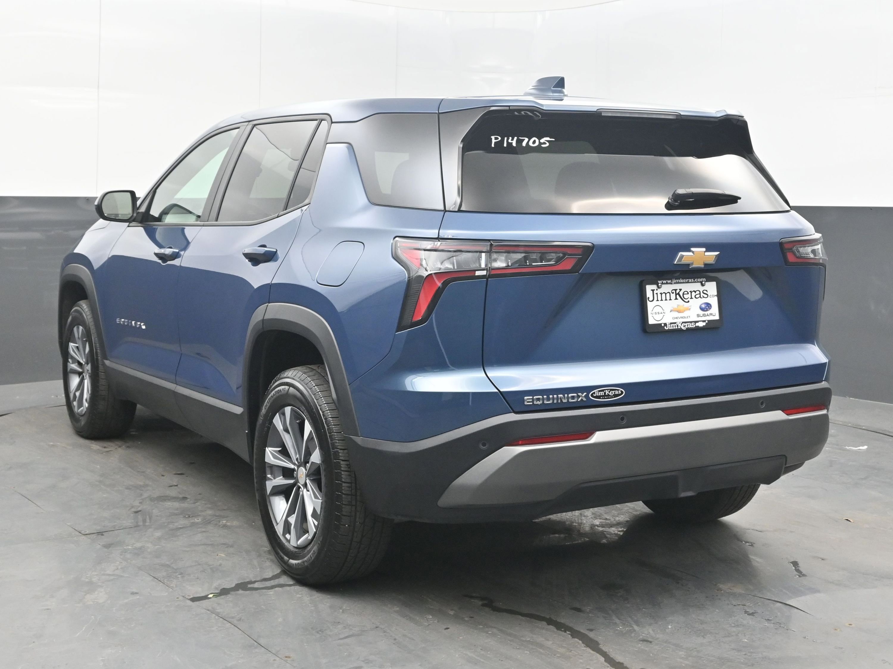 Used 2025 Chevrolet Equinox LT FWD image 8