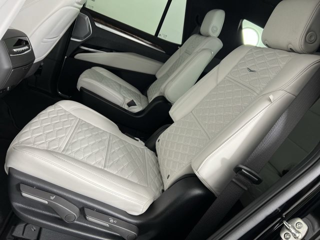 Certified 2025 Cadillac Escalade Sport Platinum AWD/4WD image 26