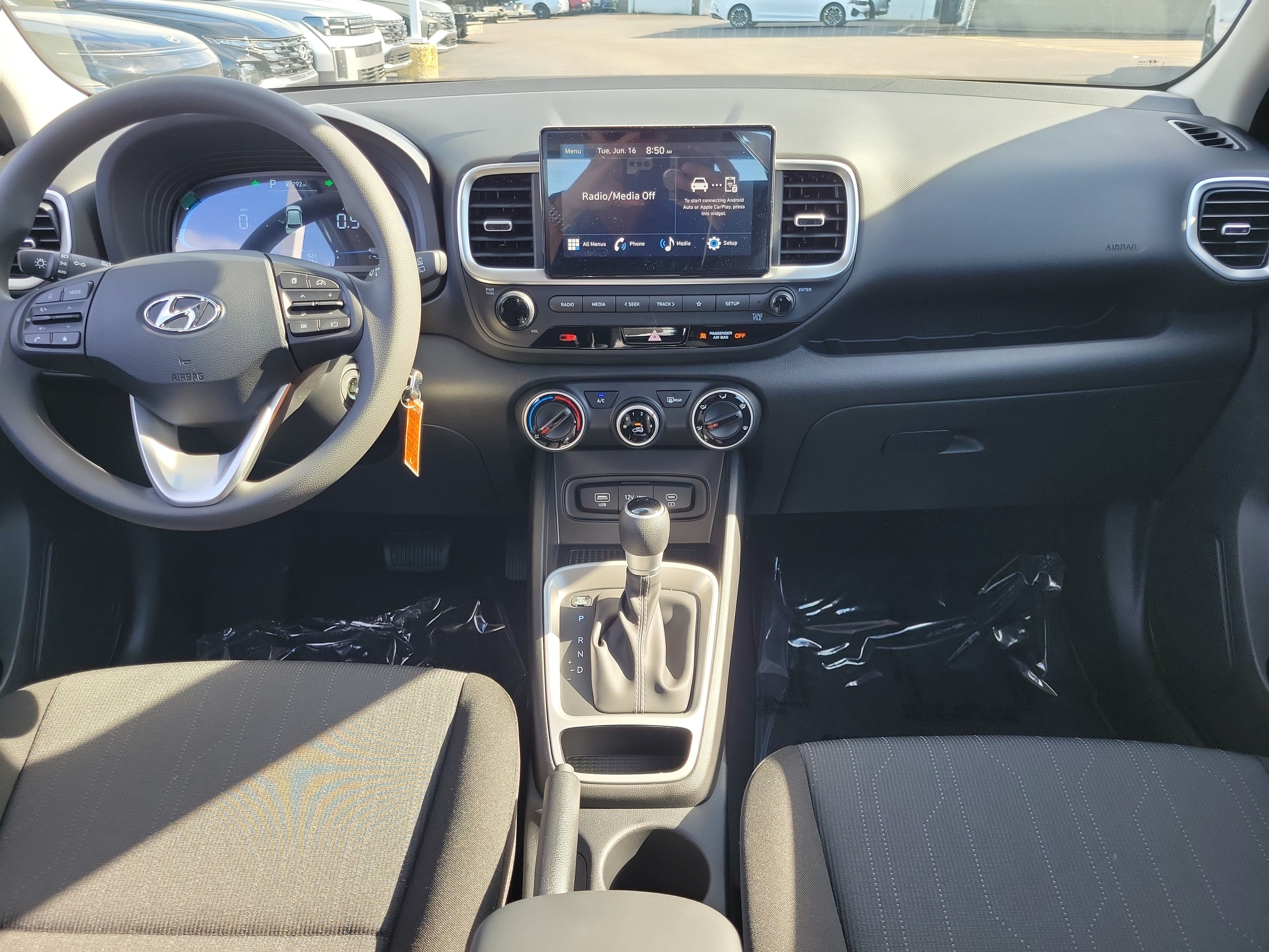 New 2026 Hyundai Venue SE FWD image 7