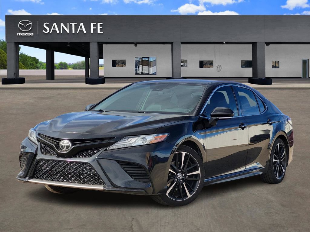 Used 2019 Toyota Camry XSE image 1