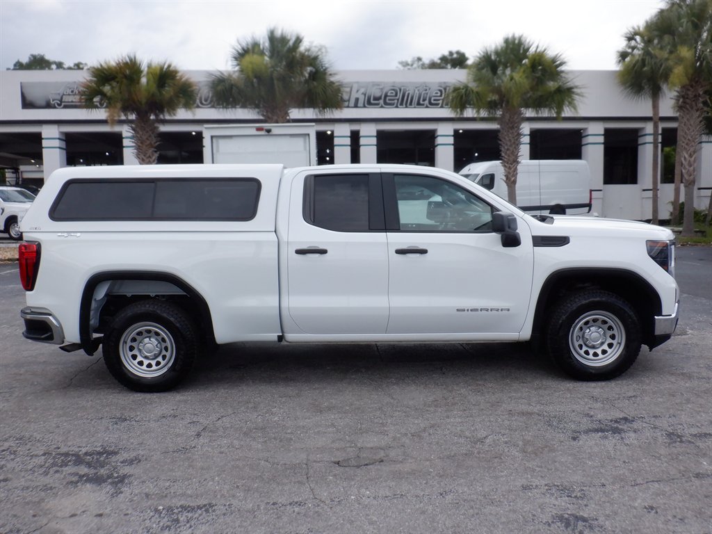 Used 2023 GMC Sierra 1500 Pro AWD/4WD image 1