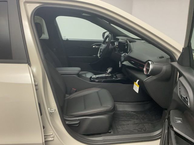 New 2026 Chevrolet Trax RS w/ Driver Confidence Package FWD image 23