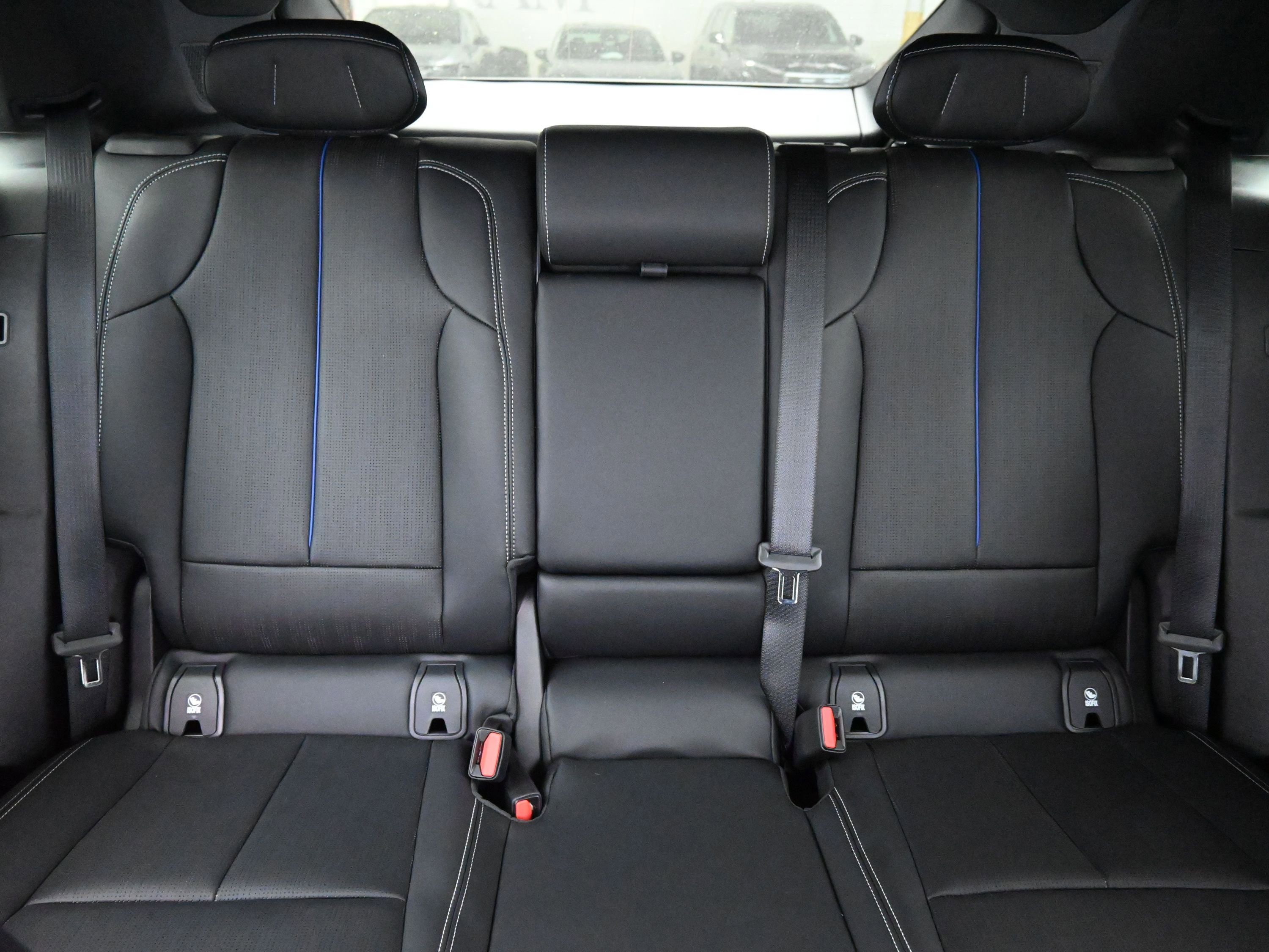 New 2025 Cadillac Lyriq Luxury image 14