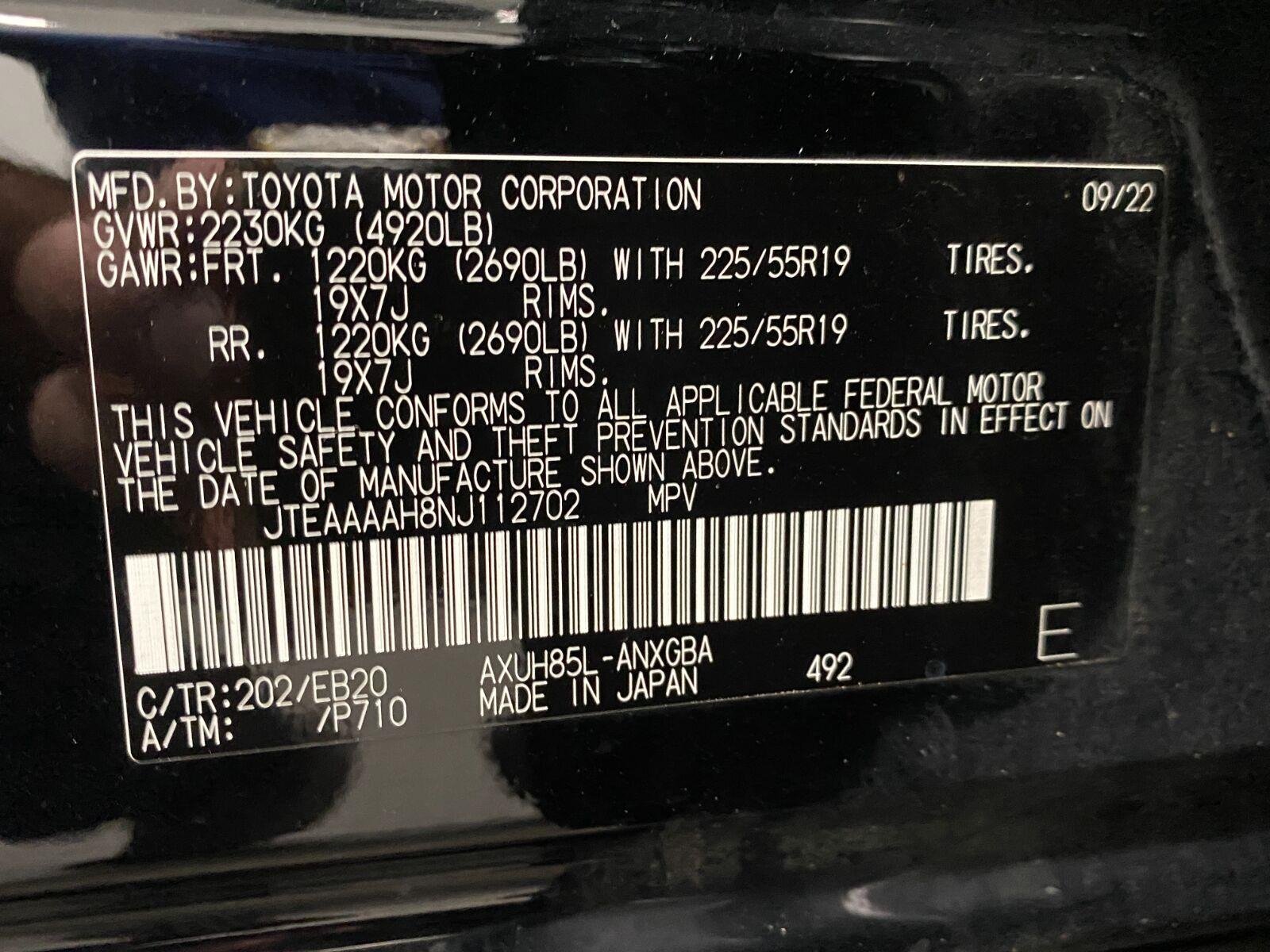 Used 2022 Toyota Venza XLE AWD/4WD image 34