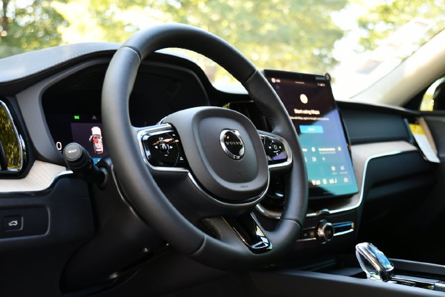 New 2027 Volvo XC60 B5 Ultra AWD/4WD image 12