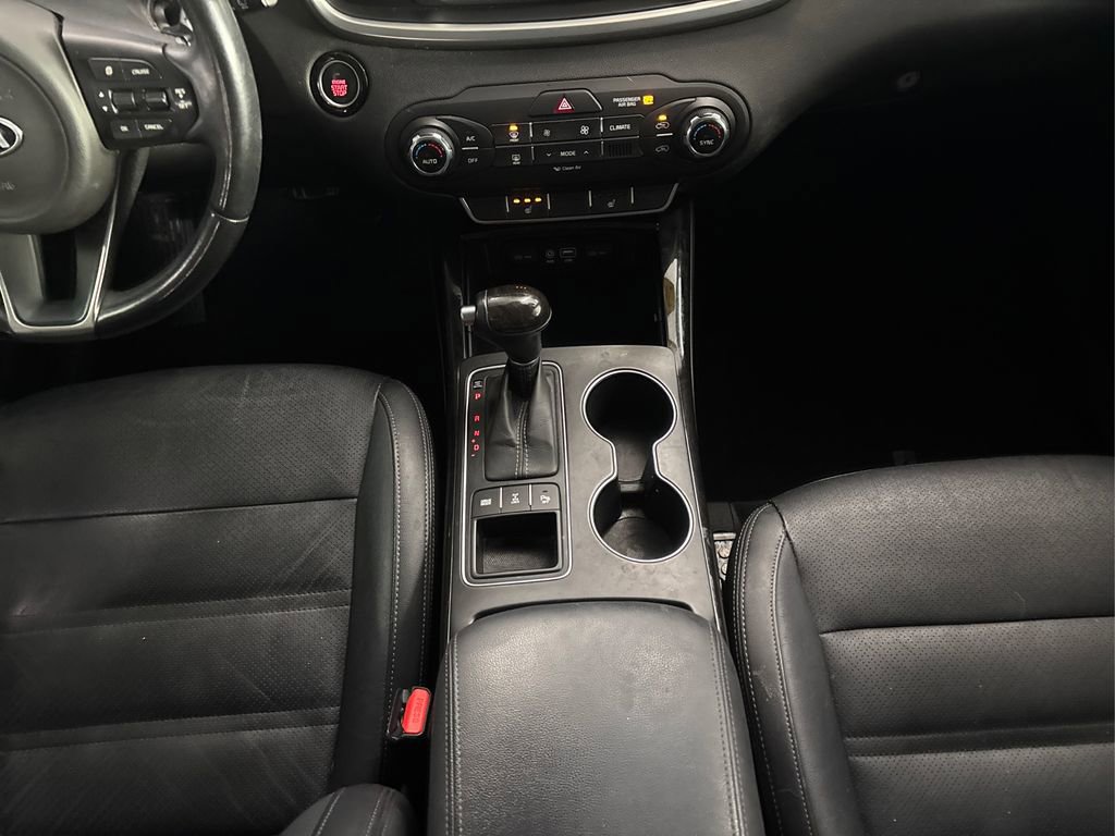 Used 2017 Kia Sorento EX image 19