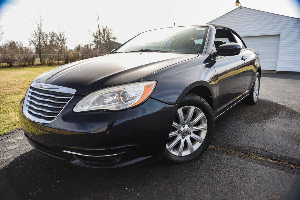Used 2012 Chrysler 200 Touring FWD image 34