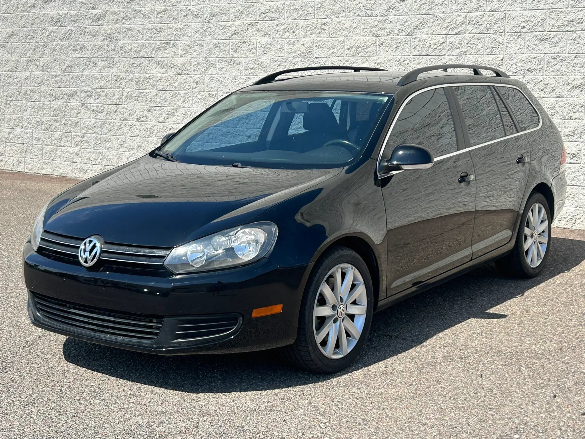 Used 2012 Volkswagen Jetta TDI FWD image 3