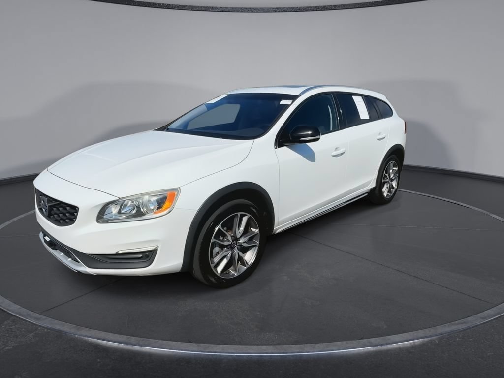 Used 2017 Volvo V60 T5 Cross Country w/ Convenience Package AWD/4WD image 4